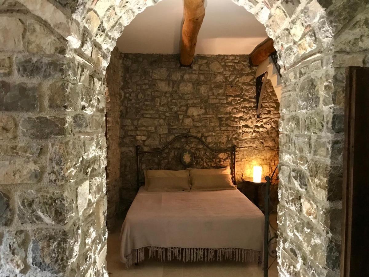 Borgo Manca Suite Сассо-ди-Кастальда Экстерьер фото