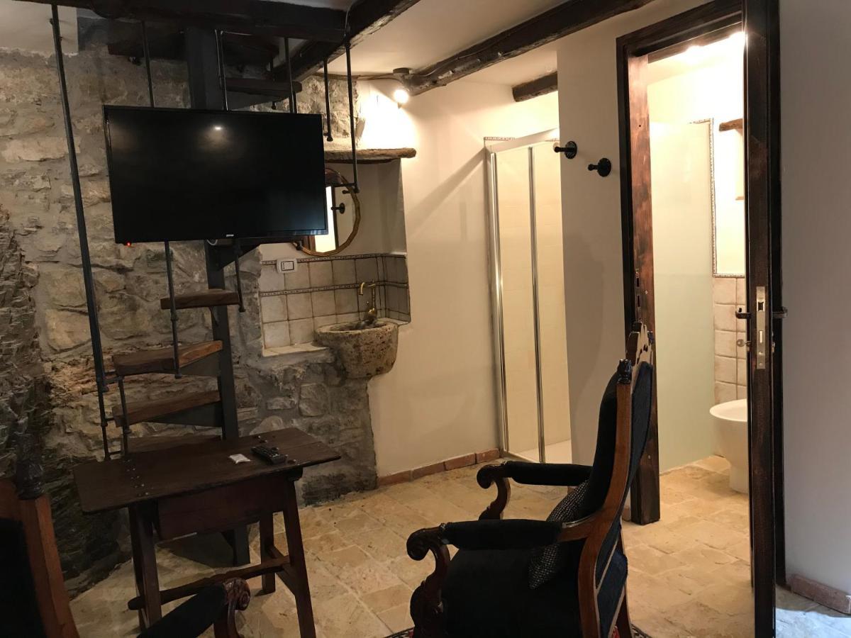 Borgo Manca Suite Сассо-ди-Кастальда Экстерьер фото
