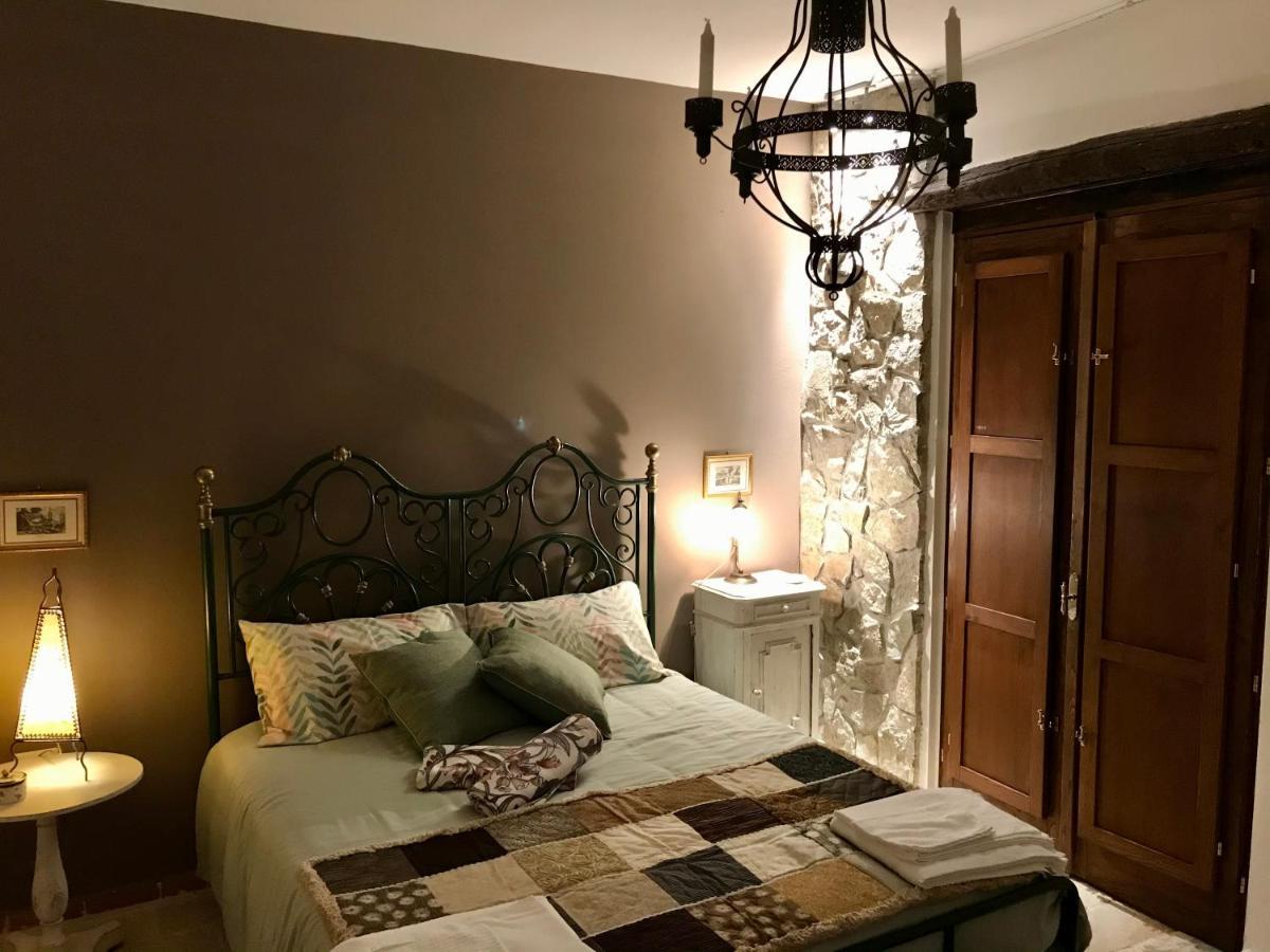 Borgo Manca Suite Сассо-ди-Кастальда Экстерьер фото