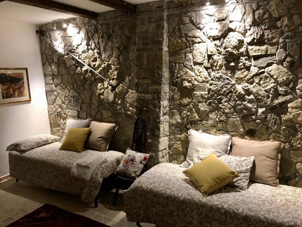 Borgo Manca Suite Сассо-ди-Кастальда Экстерьер фото