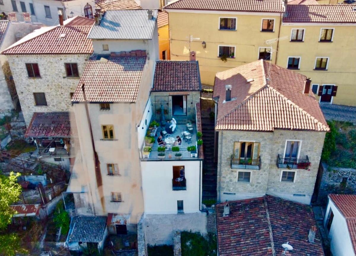 Borgo Manca Suite Сассо-ди-Кастальда Экстерьер фото
